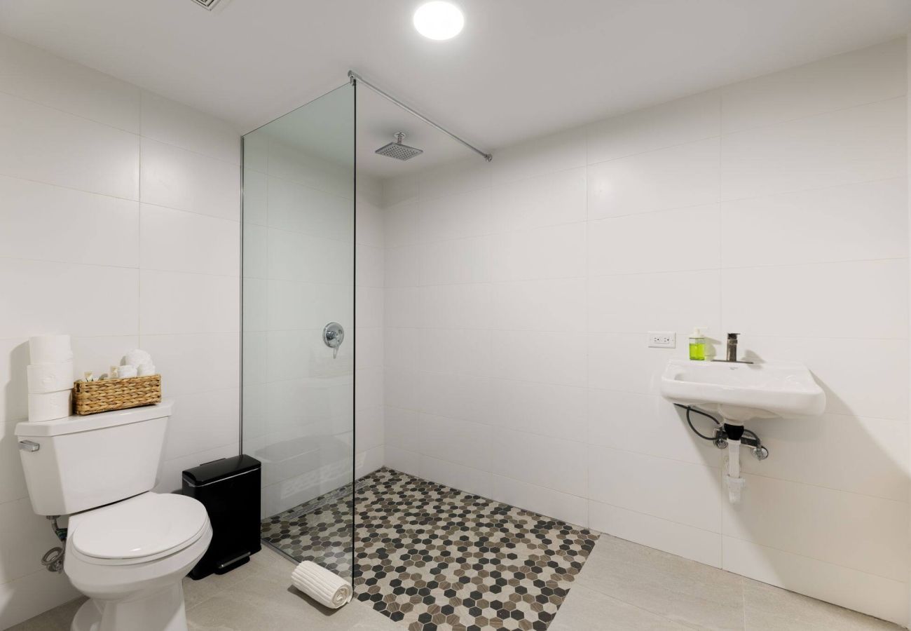 Apartment in San Juan - 14 Guests | 2 Suites | 2 Min Beach | Private Pool