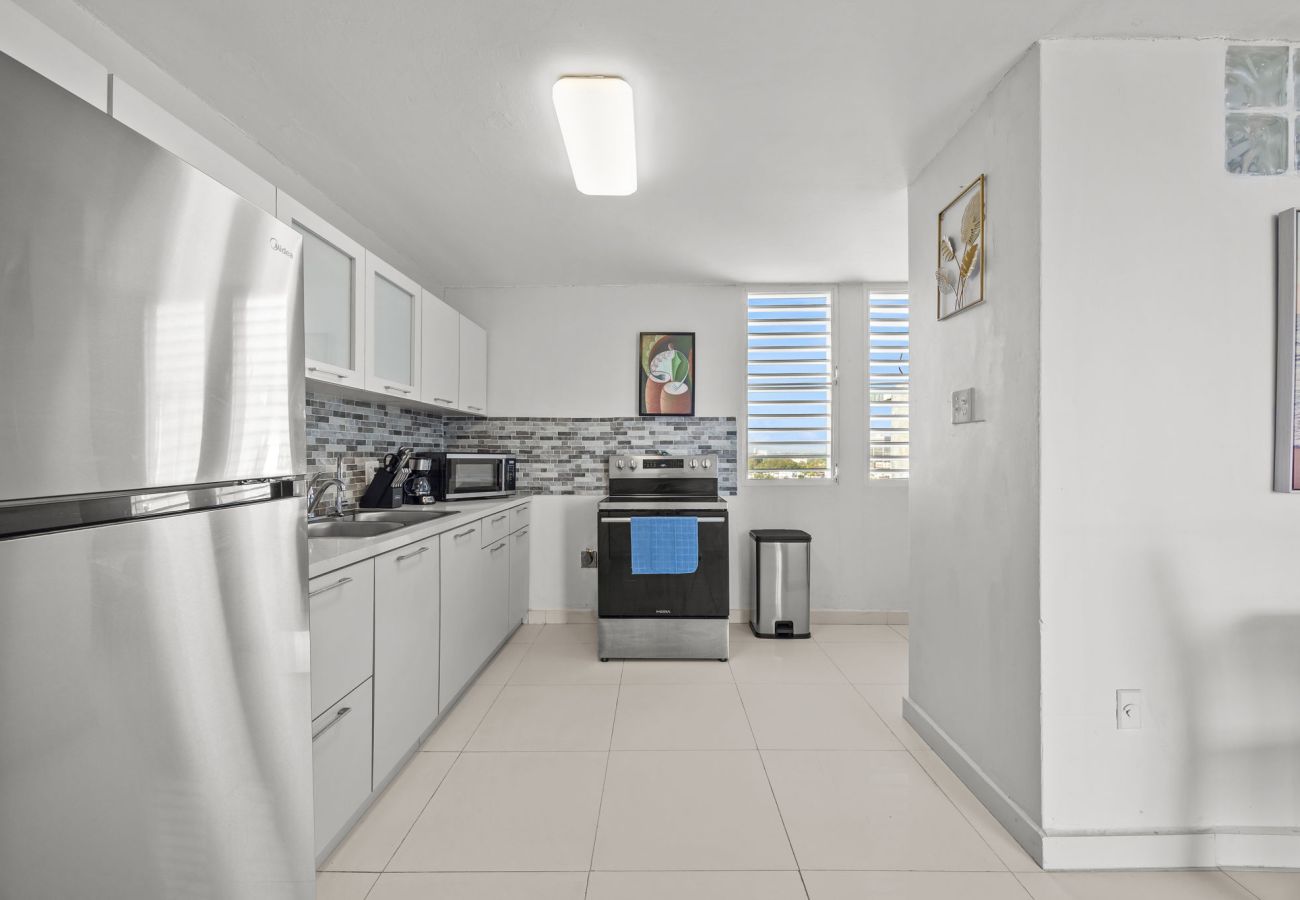 Condominium in Hato Rey - 3BR Condo w/ Gym & Balcony – Hato Rey, San Juan