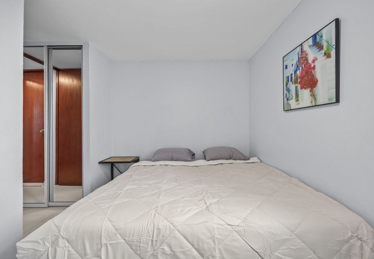 Condominium in Hato Rey - 3BR Condo w/ Gym & Balcony – Hato Rey, San Juan