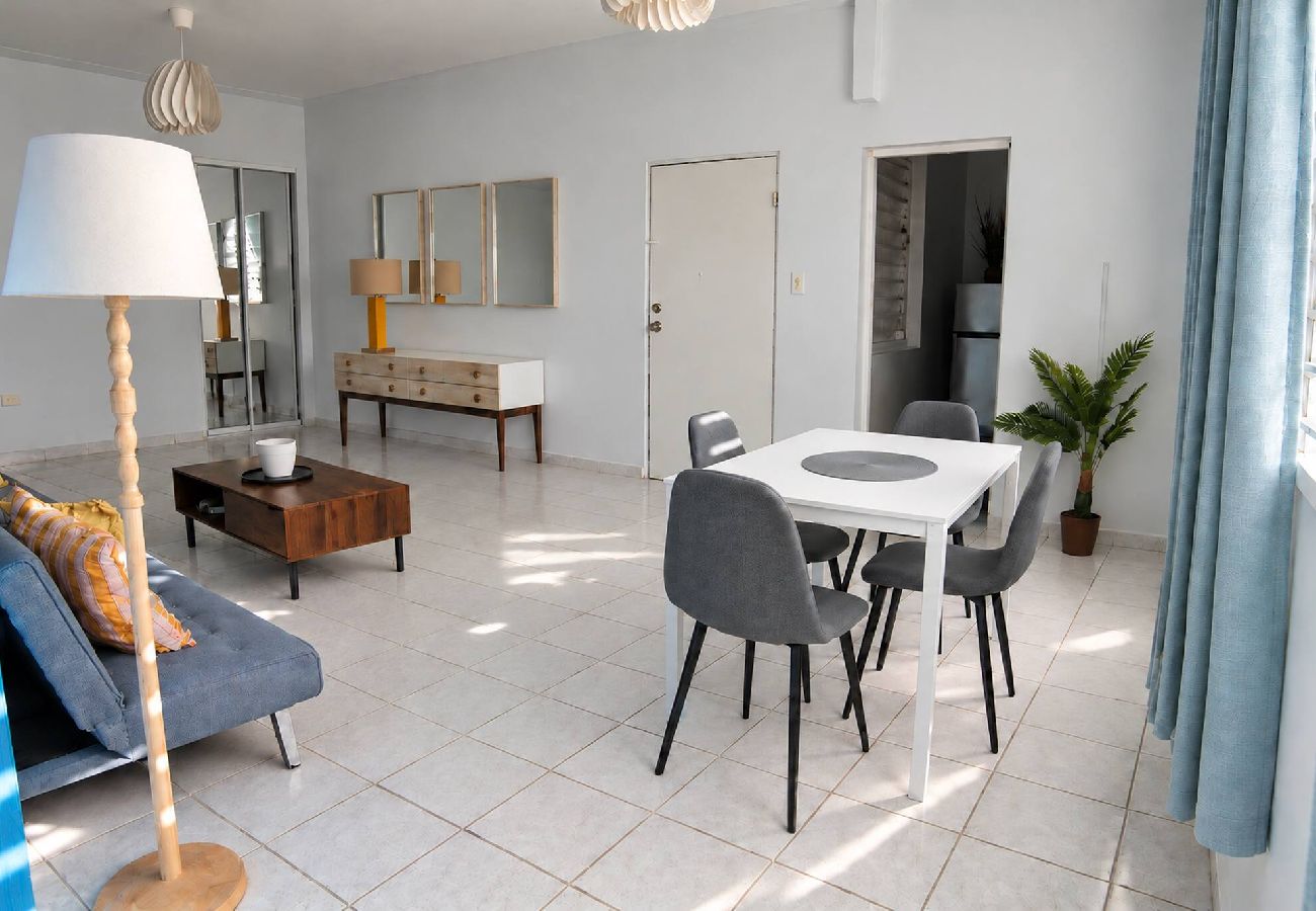 Apartment in San Juan - 2BR Walk to Beach & Old San Juan 