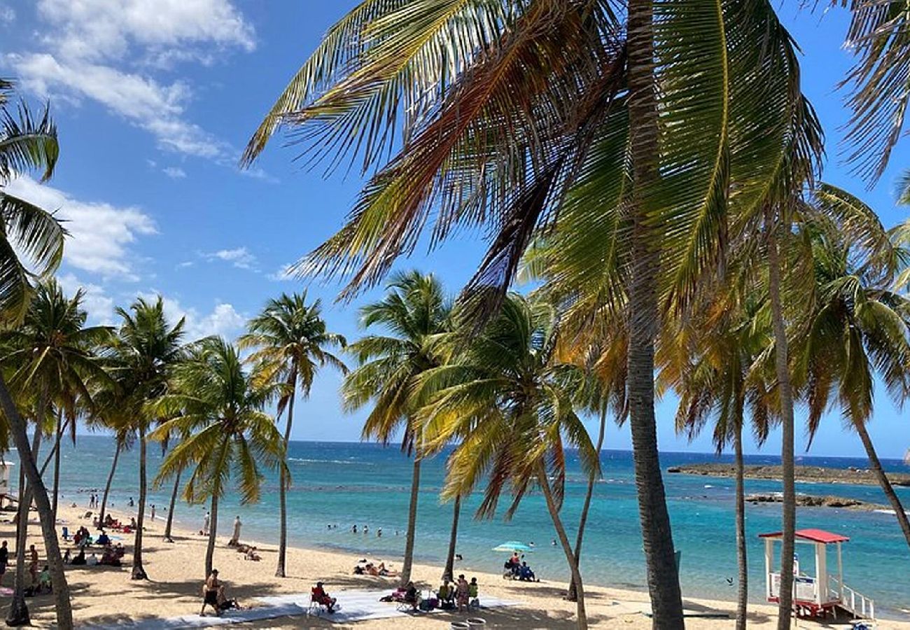 Apartment in San Juan - 2BR Walk to Beach & Old San Juan 