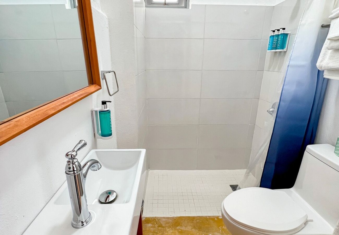 Rent by room in San Juan - Bahia Urbana, Superior Room, near Old San Juan