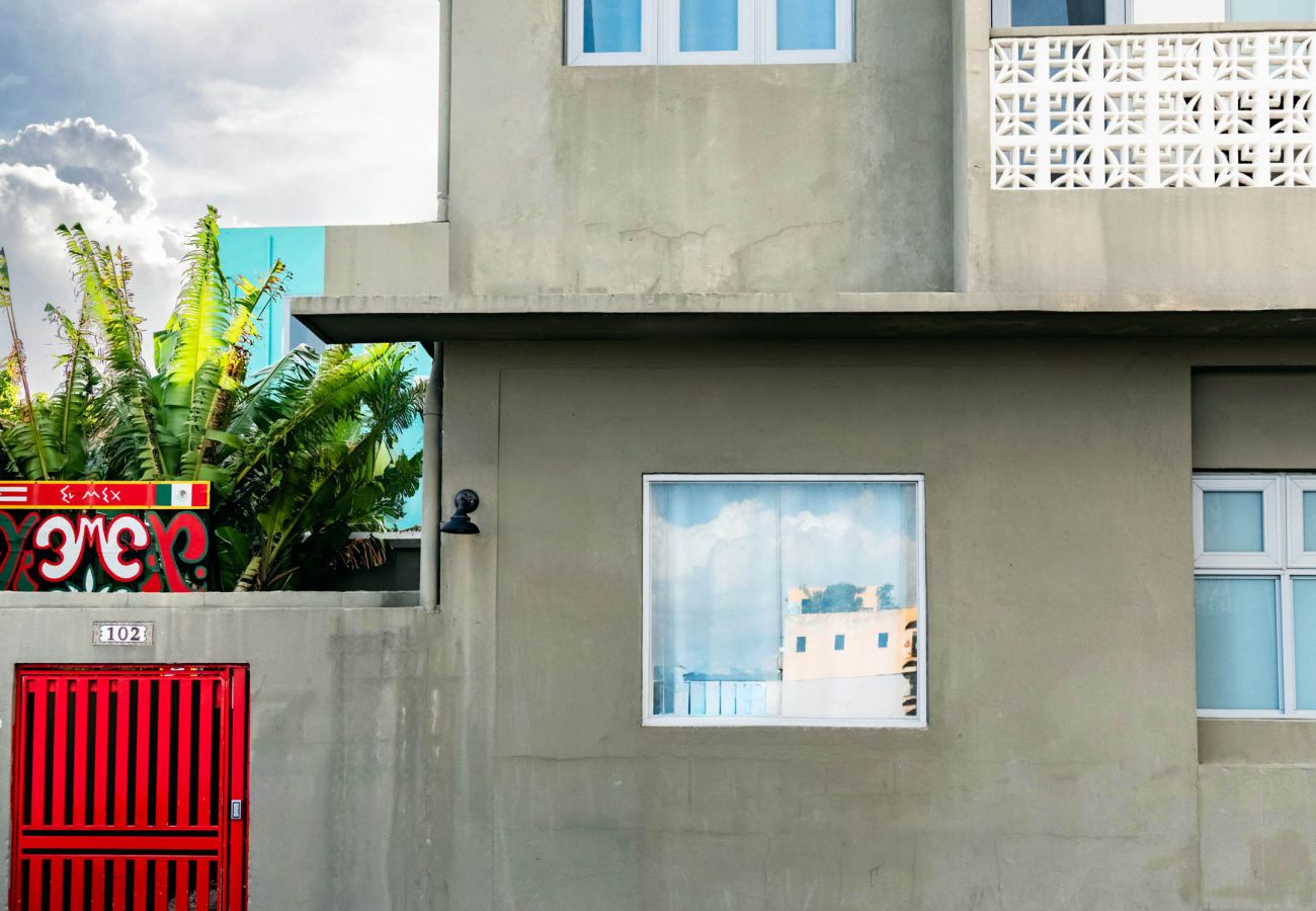 Rent by room in San Juan - Bahia Urbana, Superior Room, near Old San Juan