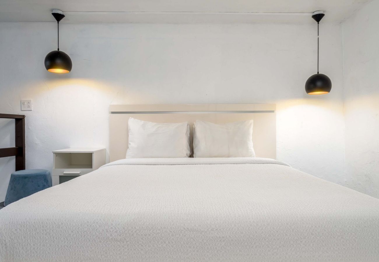 Apartment in San Juan - Elokut 1 - Trendy Loft Steps from Old San Juan and Escambron Beach