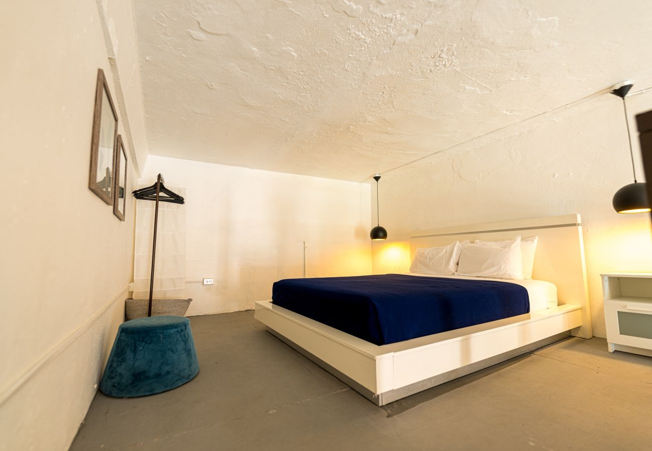 Apartment in San Juan - Elokut 1 - Trendy Loft Steps from Old San Juan and Escambron Beach