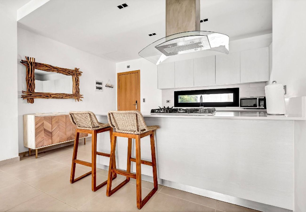 Condominium in Punta Cana - LIS4C04 - Apartamento de playa con piscina