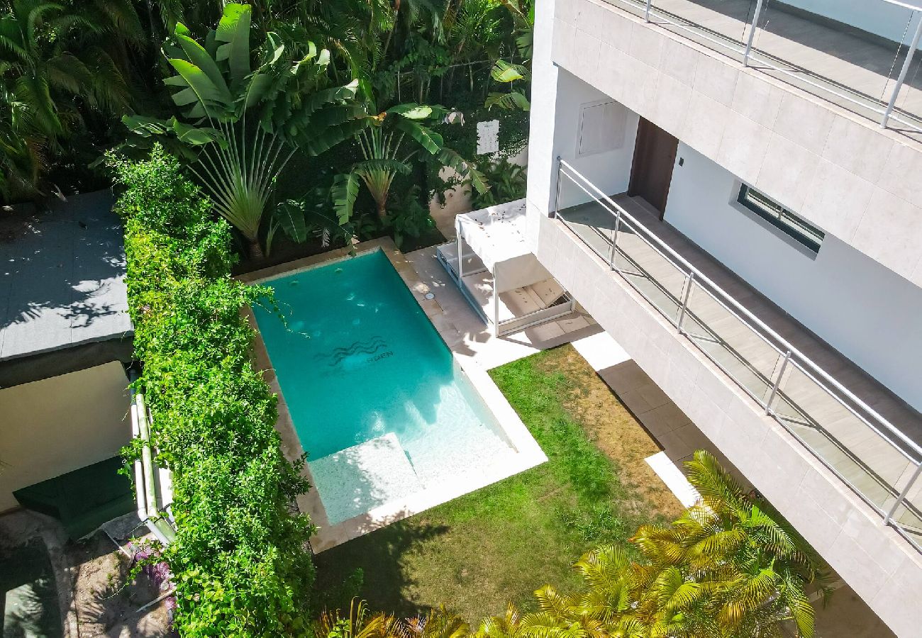 Condominium in Punta Cana - LIS4C04 - Apartamento de playa con piscina
