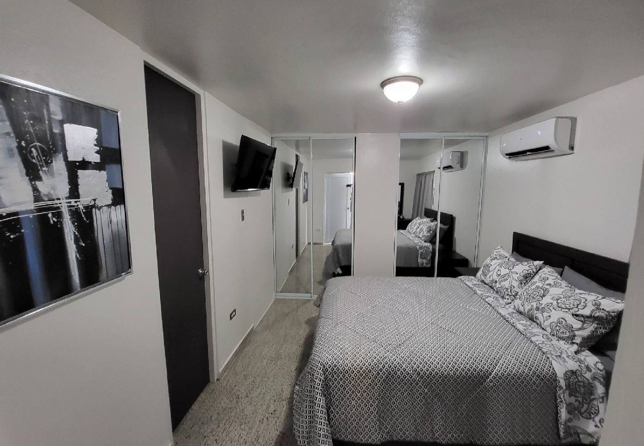 Apartment in Carolina - -