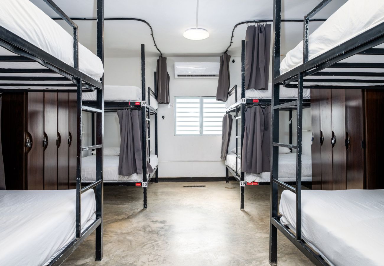 Rent by room in San Juan - Juliette Hostel, Bed in 8-Bed Female Dorm, Old San Juan
