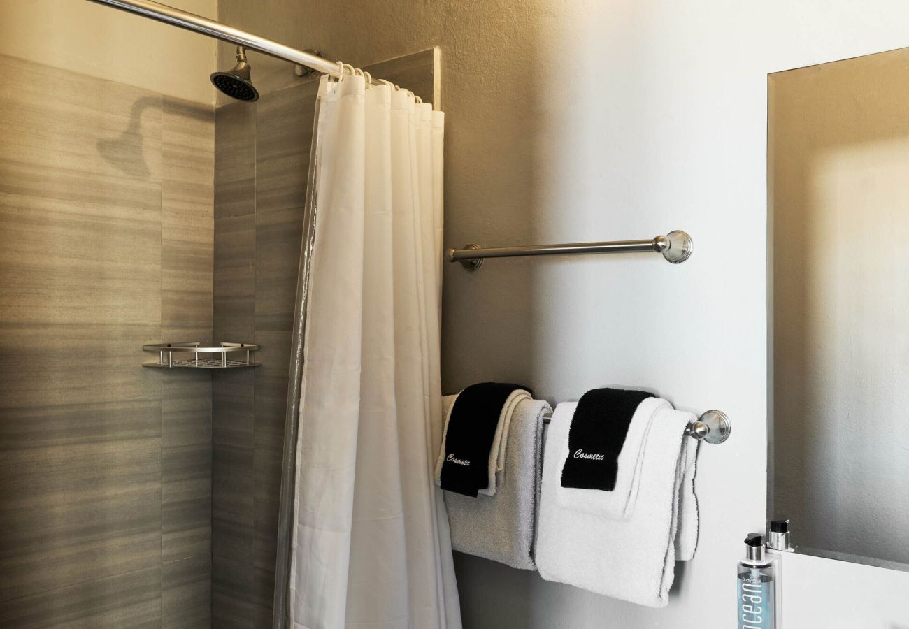 Apartment in San Juan - El Colonial, Queen Private Terrace, Old San Juan