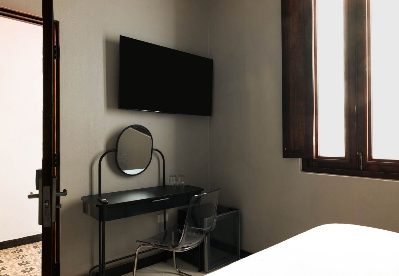Rent by room in San Juan - El Colonial, Queen Interior, Old San Juan