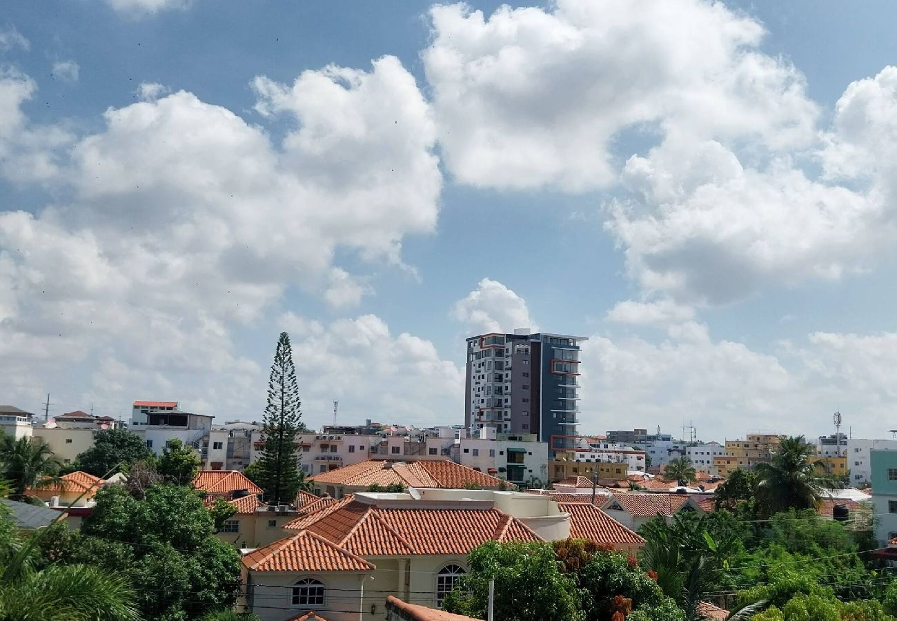 Apartment in Santo Domingo Este - King Suite with Rooftop Jacuzzi Access