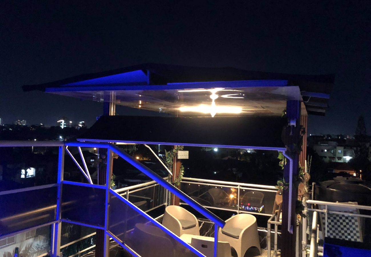 Apartment in Santo Domingo Este - King Suite with Rooftop Jacuzzi Access