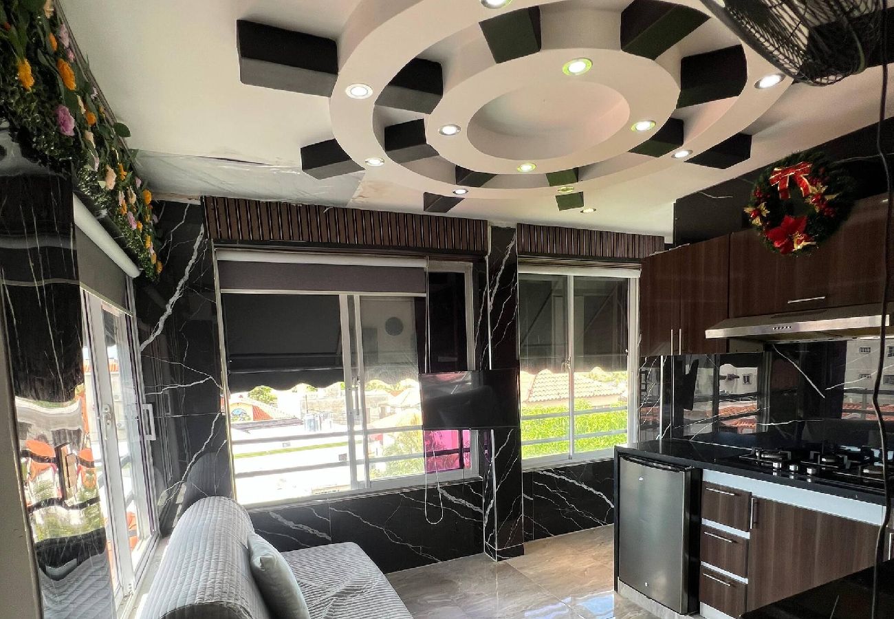 Apartment in Santo Domingo Este - King Suite with Rooftop Jacuzzi Access