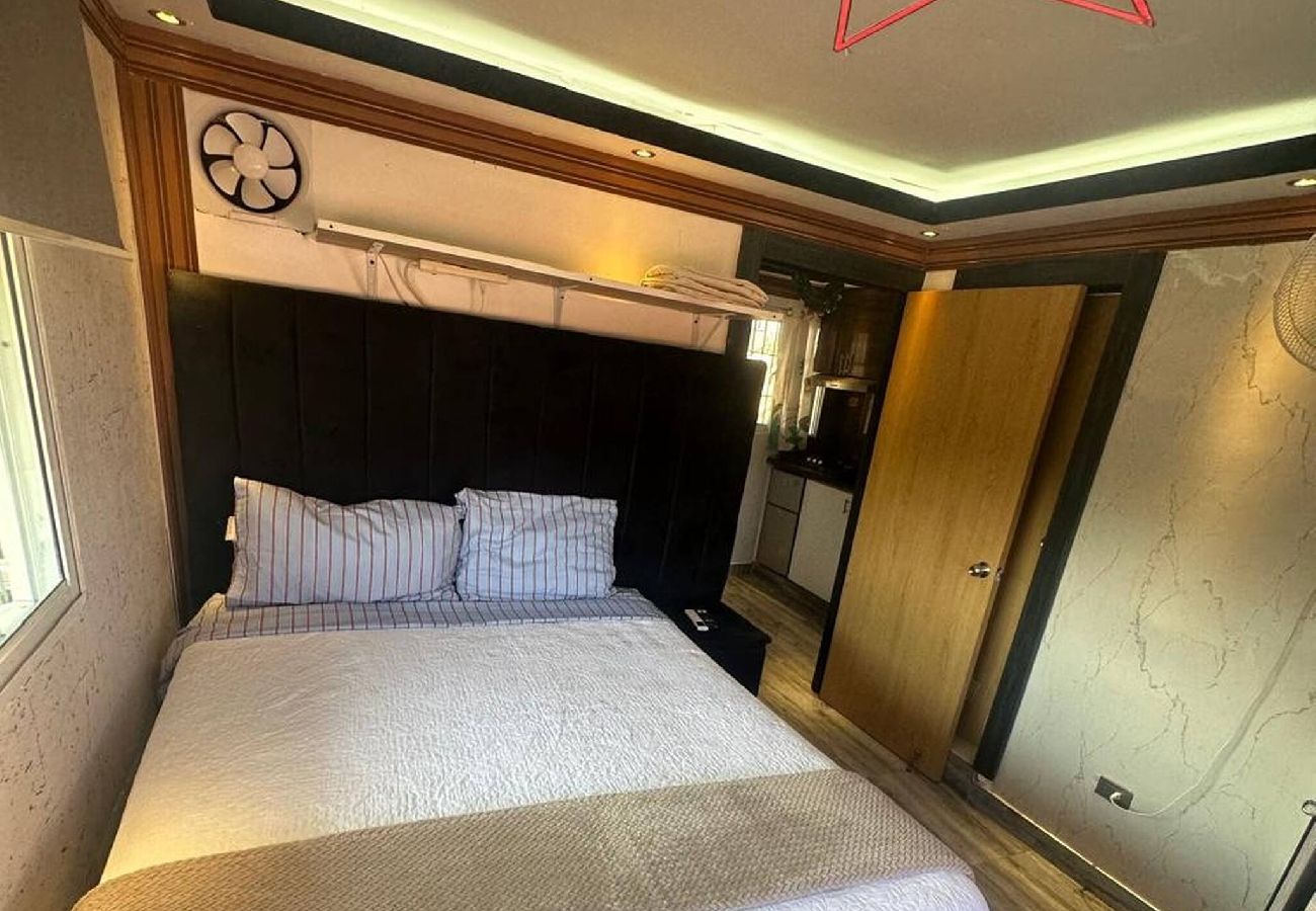 Apartment in Santo Domingo Este - Modern 1BR with Jacuzzi Access