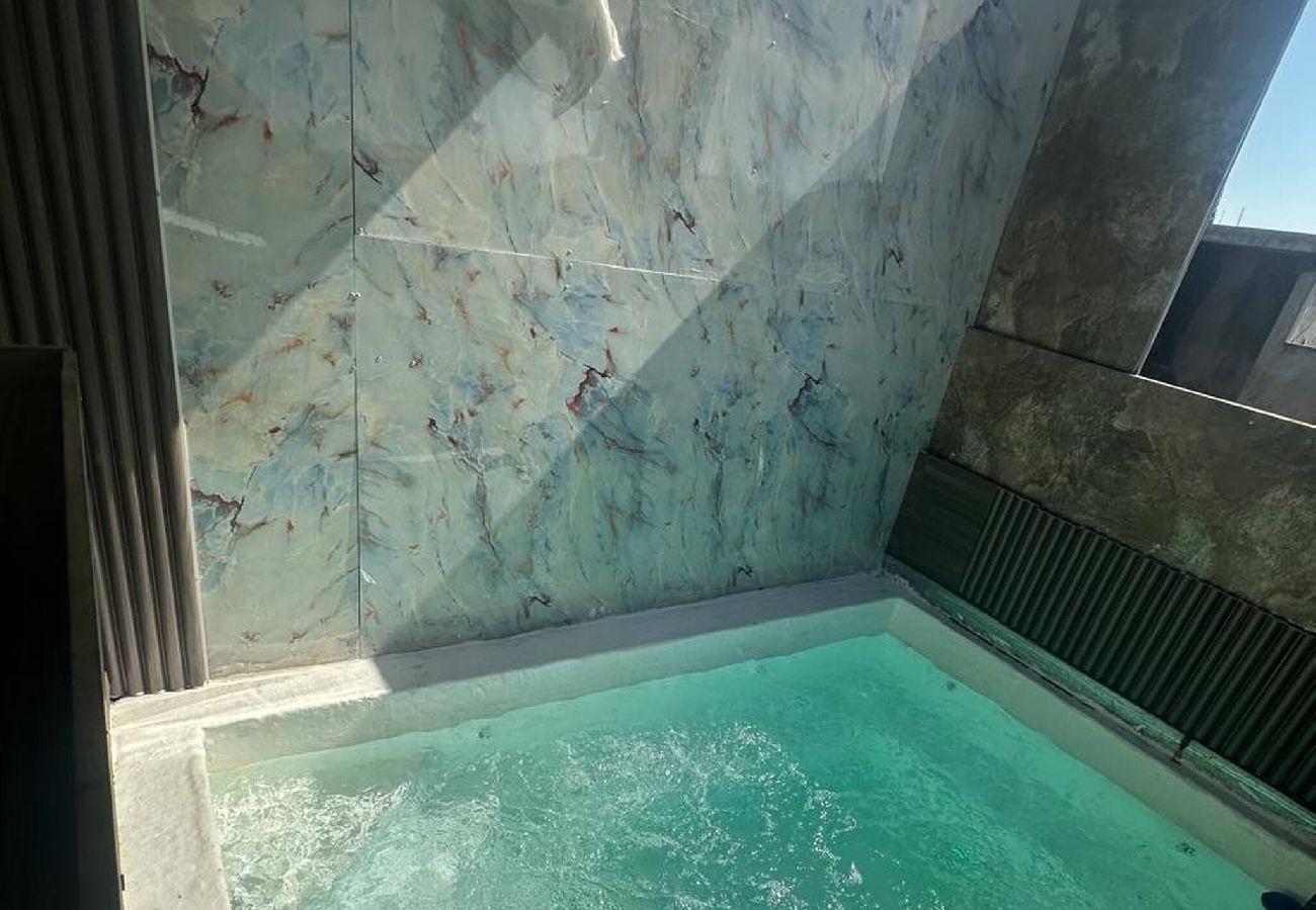 Apartment in Santo Domingo Este - Contemporary 1BR with Jacuzzi Access