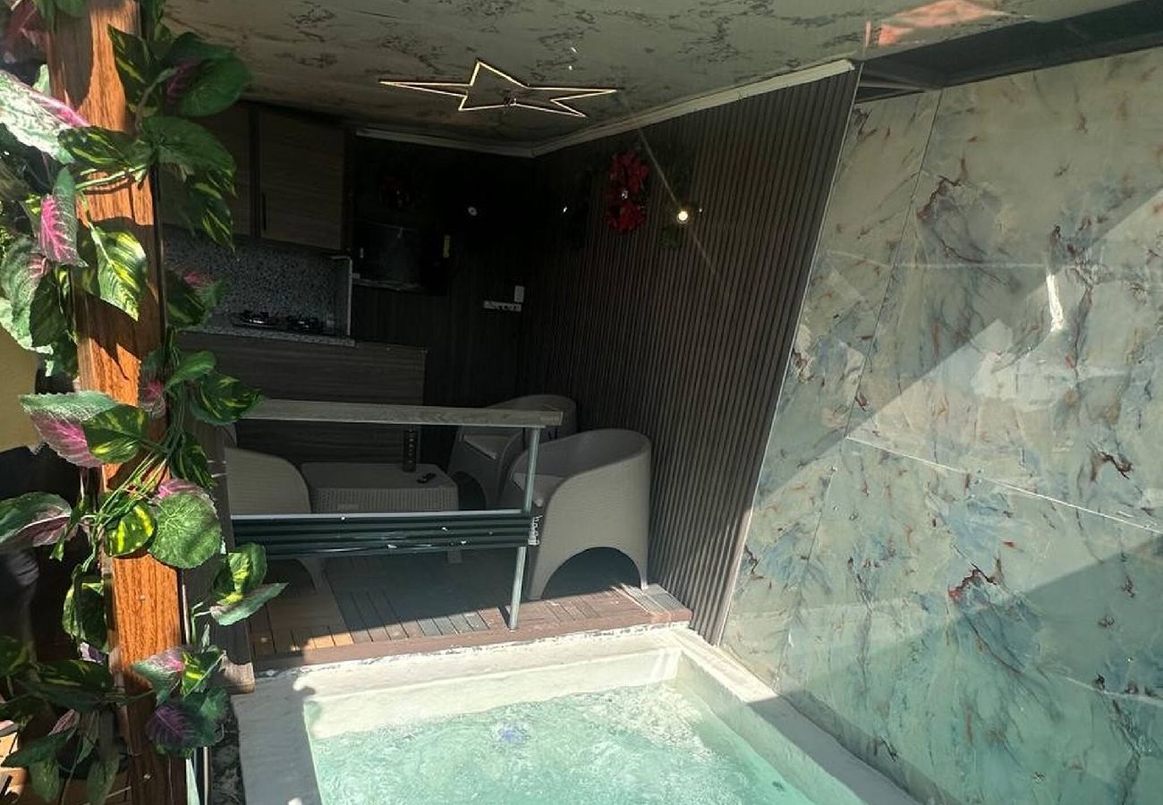 Apartment in Santo Domingo Este - Contemporary 1BR with Jacuzzi Access
