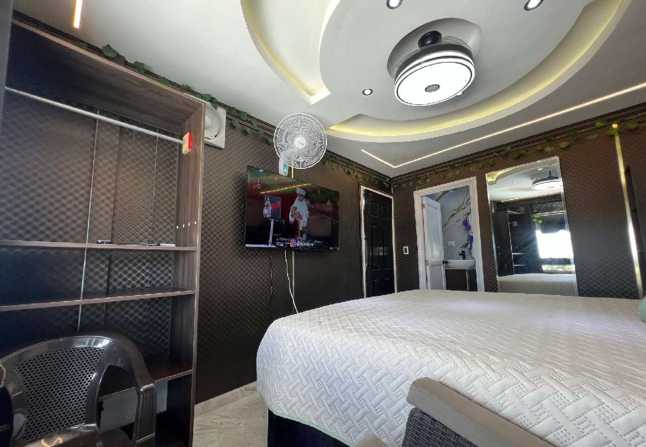 Apartment in Santo Domingo Este - 2BR Apartment with Balcony and Jacuzzi Access