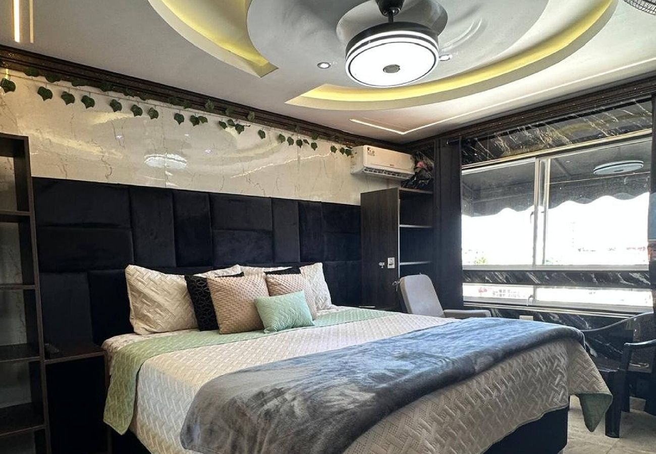 Apartment in Santo Domingo Este - 2BR Apartment with Balcony and Jacuzzi Access