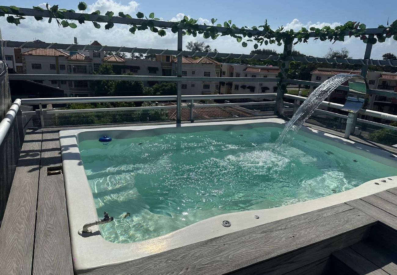 Apartment in Santo Domingo Este - 2BR Apartment with Balcony and Jacuzzi Access