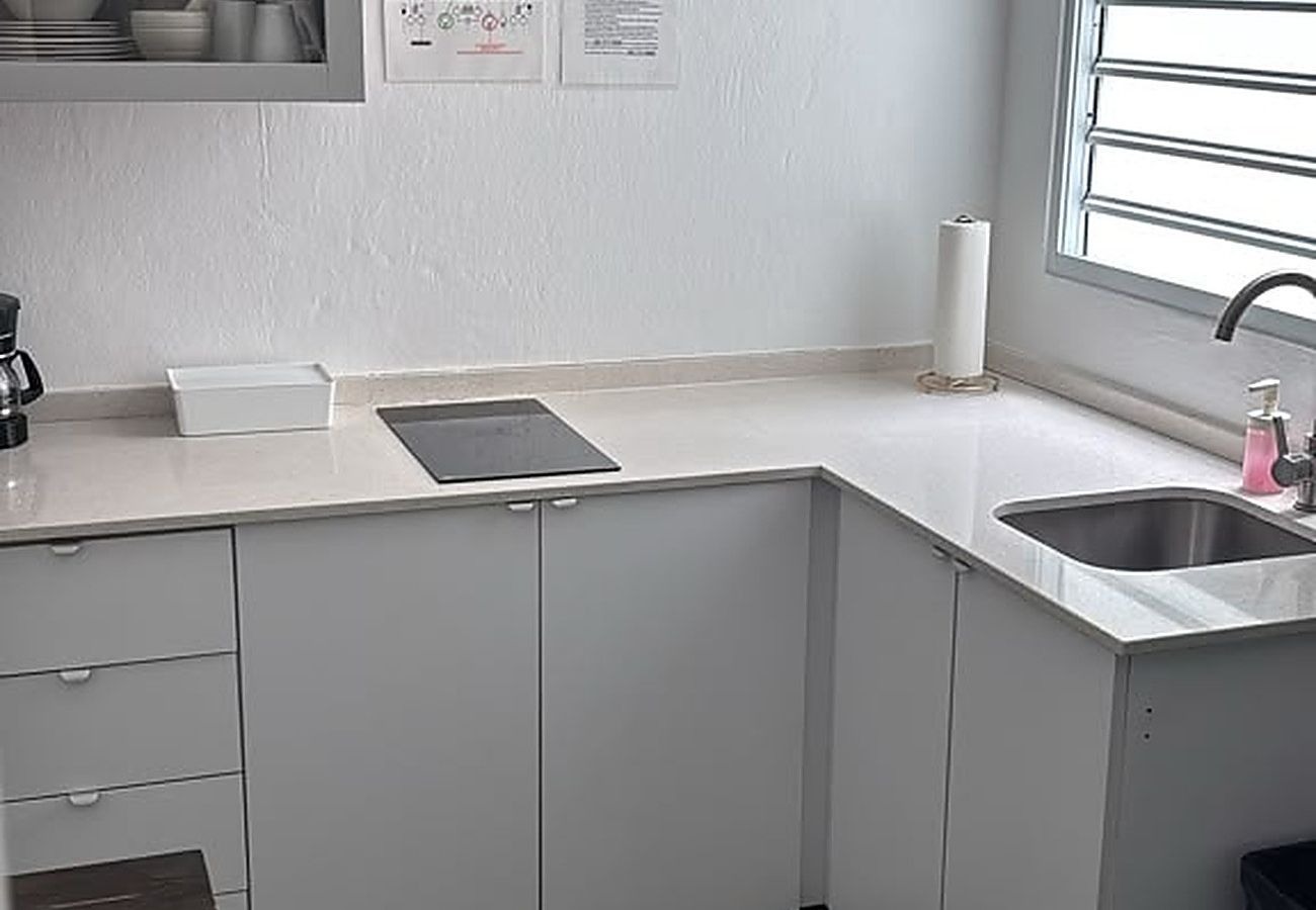 Apartment in San Juan - Apt with Balcony Near Old San Juan-7