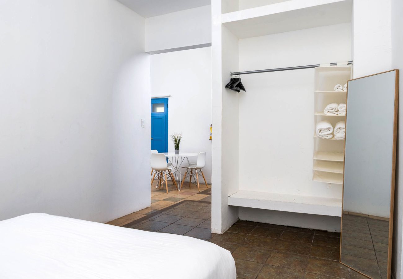 Apartment in San Juan - Cozy 1BR Apartment in San Juan with Full AC - 2