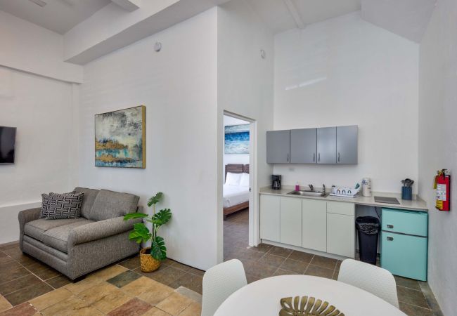 Apartment in San Juan - Charming San Juan Getaway | AC & Fast Wi-Fi - 3